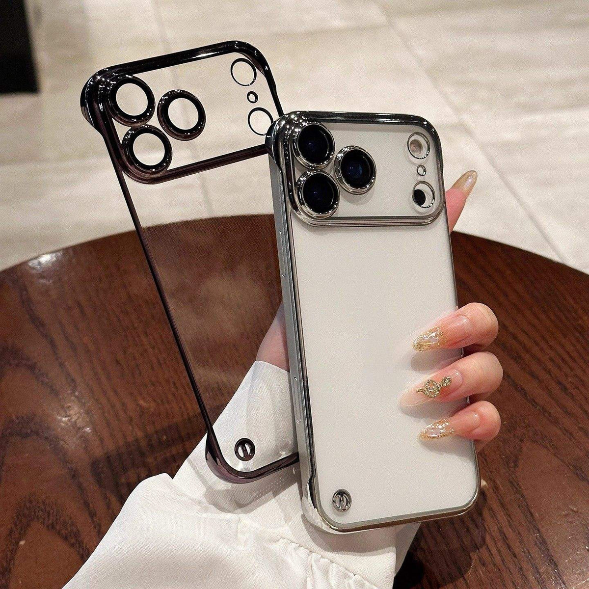 Luxury Silver Borderless iPhone Case -17/18 Series - Ultra Thin Clear PC