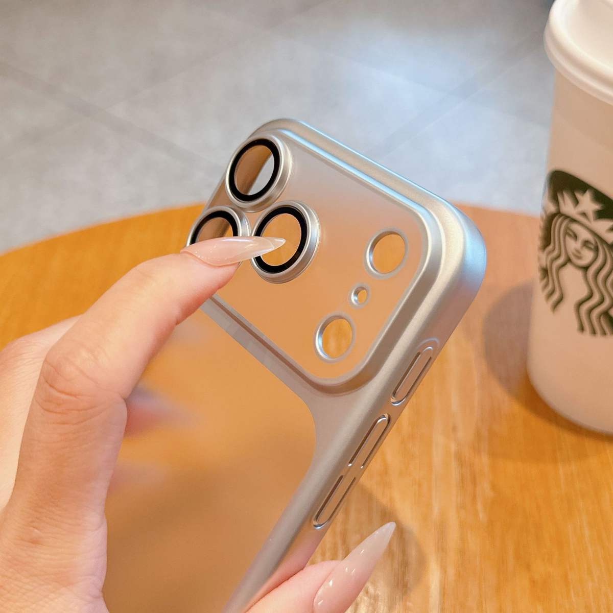 Luxury Frosted Matte Translucent iPhone Case - Silver - 17/18 Series
